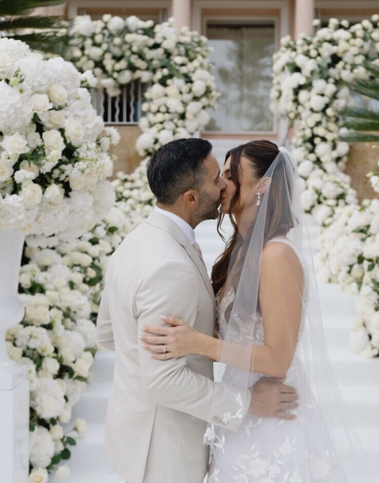 real paintings painted at a wedding